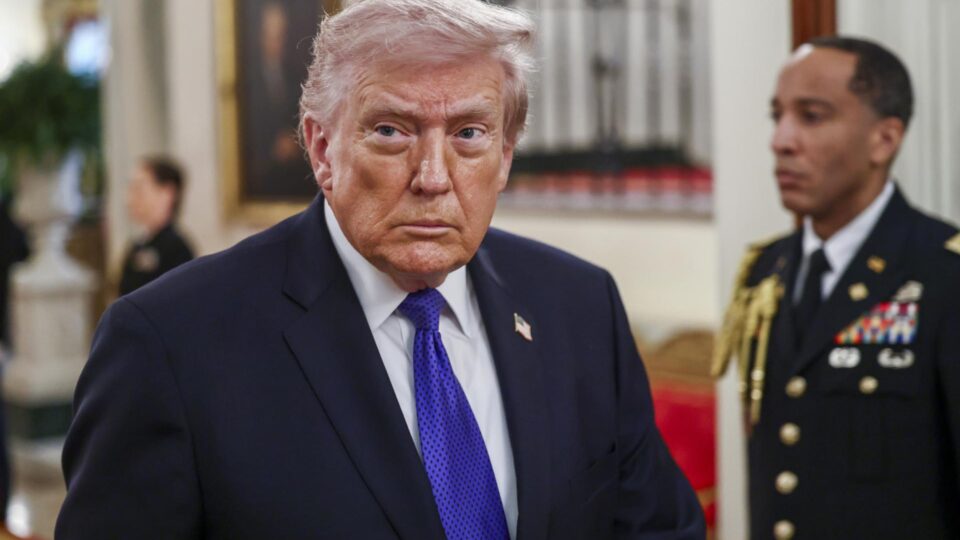 Juiz decide que governo Trump deve reembolsar empresas após queda de tarifas